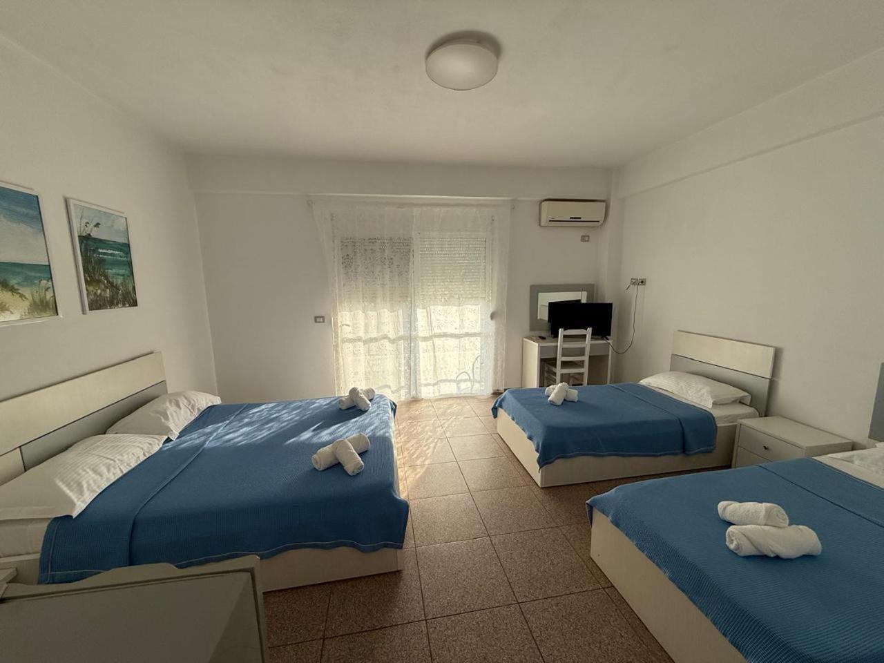 Hotel Stolis ฮีมาเรอ ภายนอก รูปภาพ