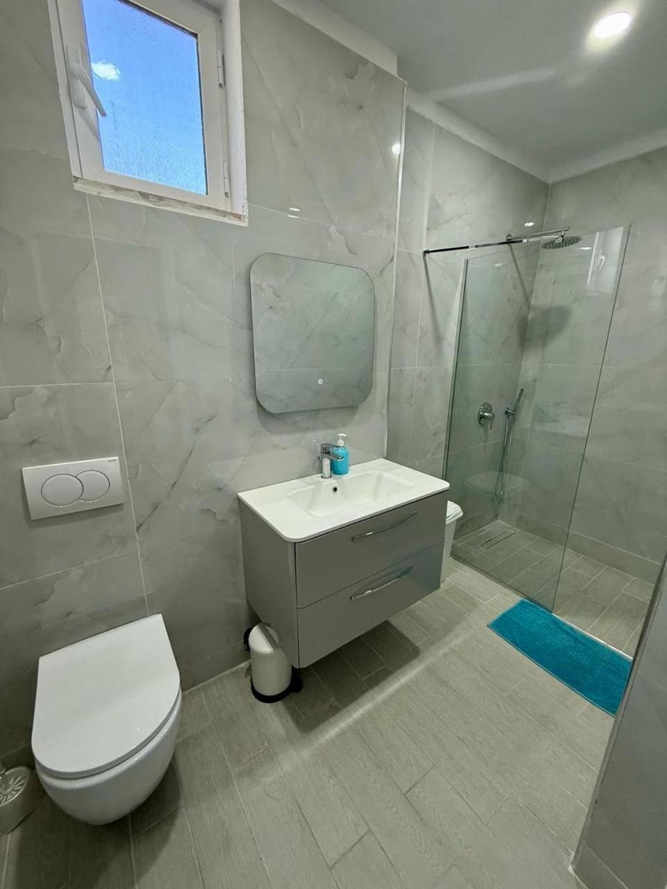 Hotel Stolis ฮีมาเรอ ภายนอก รูปภาพ