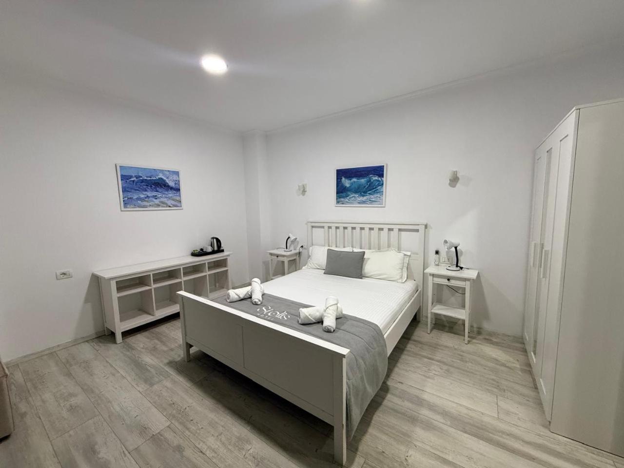 Hotel Stolis ฮีมาเรอ ภายนอก รูปภาพ